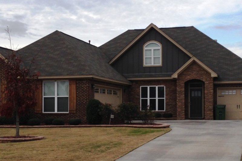 Dream House Plan - Traditional Exterior - Front Elevation Plan #63-278