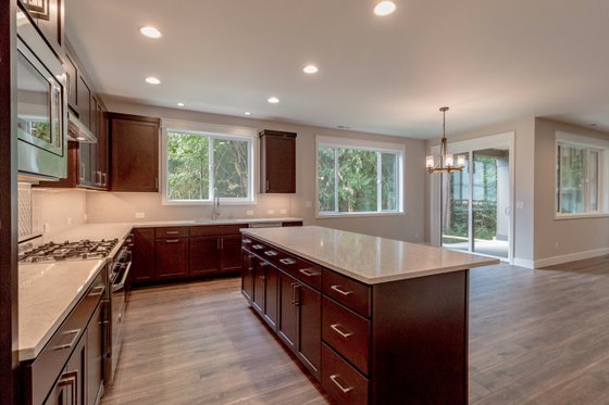 Interior - Kitchen for Contemporary House Plan #569-36 - 4 bed, 3.5 bath