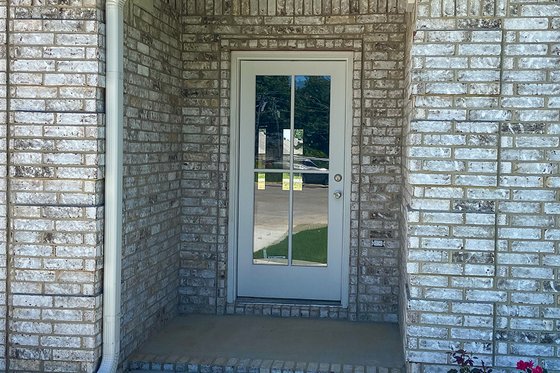 Photo 3 for Traditional House Plan #17-3425 - 3 bed, 2 bath