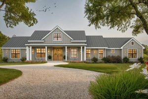 Farmhouse Exterior - Front Elevation Plan #935-30