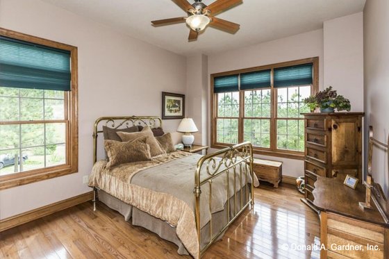 Interior - Master Bedroom for Craftsman House Plan #929-505 - 4 bed, 3 bath