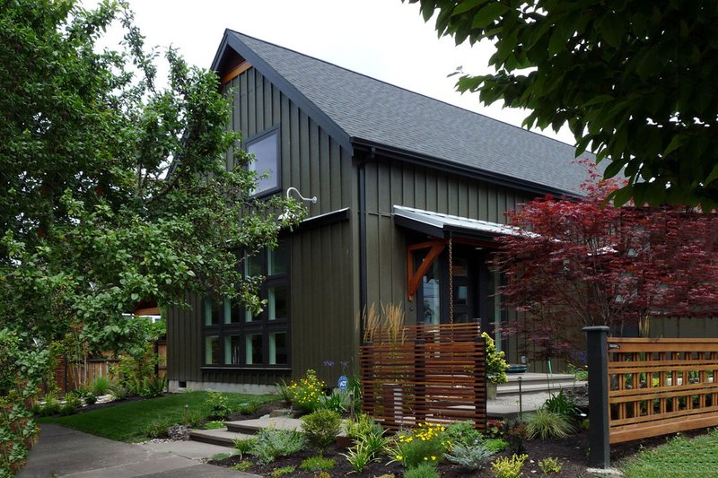 Architectural House Design - Farmhouse Exterior - Front Elevation Plan #124-901