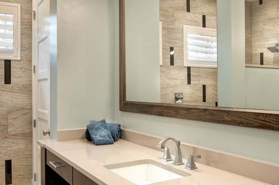 Interior - Bathroom for Bungalow House Plan #930-19 - 3 bed, 3.5 bath