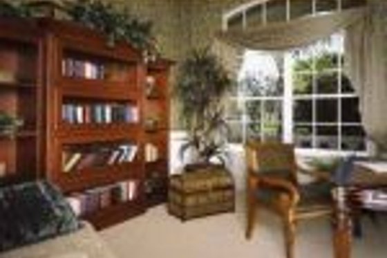 Photo 4 for Mediterranean House Plan #115-101 - 3 bed, 3 bath