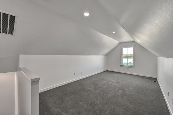 Photo 14 for Southern House Plan #1070-8 - 3 bed, 2 bath