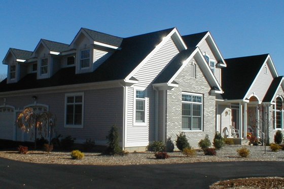 Exterior - Front Elevation for Traditional House Plan #75-158 - 3 bed, 2.5 bath