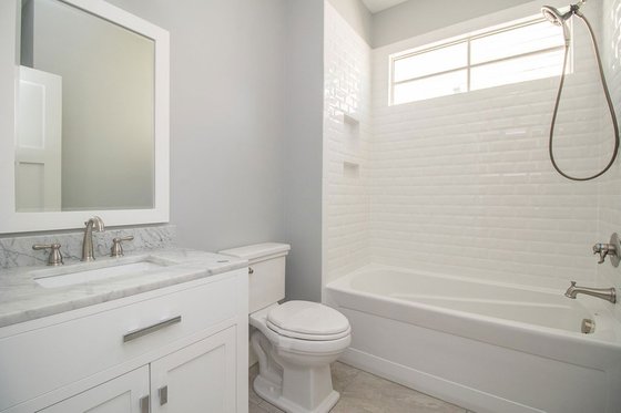 Interior - Bathroom 1 for Craftsman House Plan #119-370 - 4 bed, 4 bath