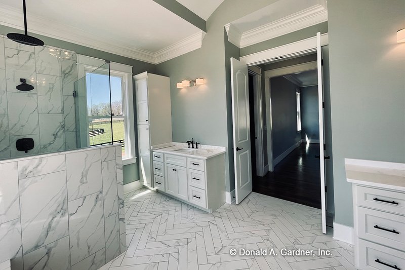 Dream House Plan - Interior - Master Bathroom 1 for European House Plan #929-939 - 4 bed, 3 bath