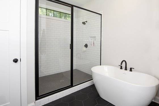 Interior - Master Bathroom for Farmhouse House Plan #929-1053 - 3 bed, 2.5 bath