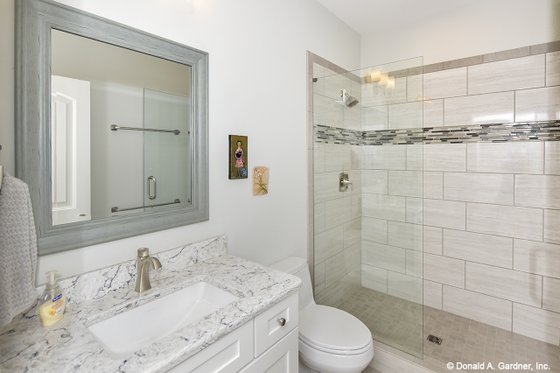 Interior - Bathroom for Craftsman House Plan #929-978 - 4 bed, 3 bath