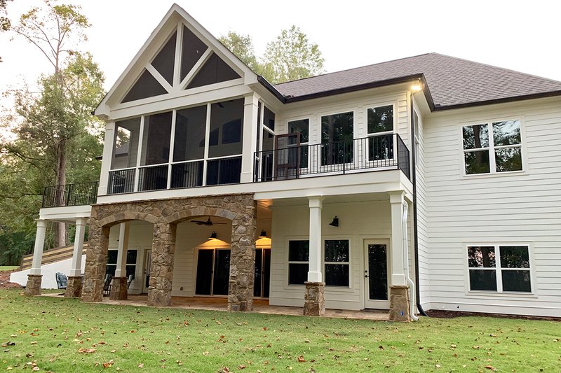 House Blueprint - Exterior - Rear Elevation for Craftsman House Plan #437-116 - 4 bed, 4 bath