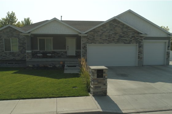 Exterior - Front Elevation 3 for Traditional House Plan #1060-60 - 3 bed, 2 bath