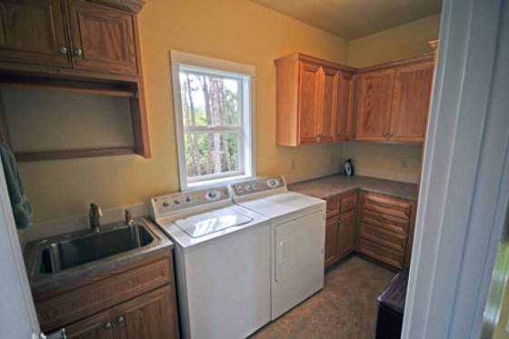 Photo 4 for Contemporary House Plan #124-757 - 2 bed, 2.5 bath