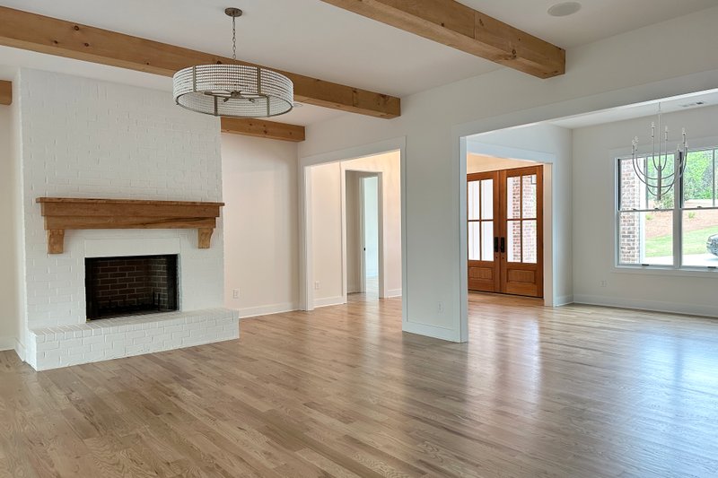 Dream House Plan - Interior - Family Room for Craftsman House Plan #437-140 - 4 bed, 5.5 bath