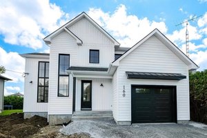 Farmhouse Exterior - Front Elevation Plan #23-2772