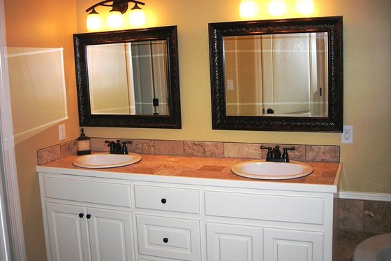 Interior - Master Bathroom for European House Plan #430-53 - 3 bed, 2 bath