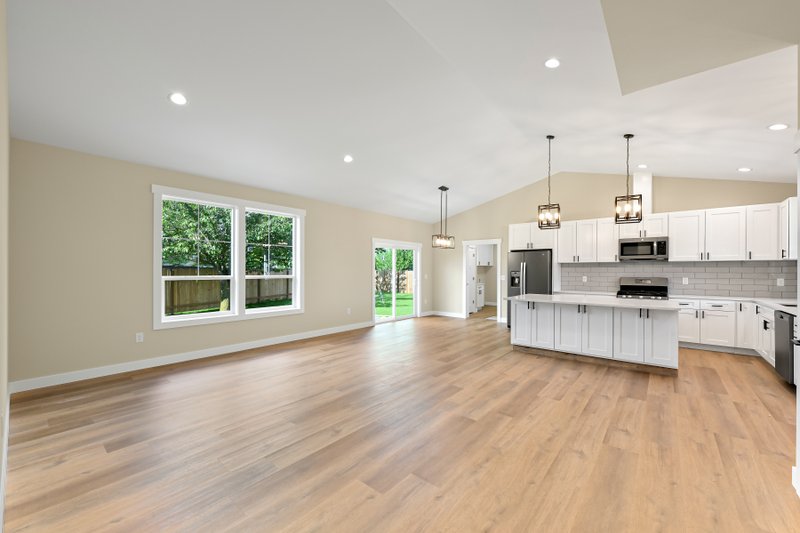 House Design - Interior - Kitchen 5 for Craftsman House Plan #1070-202 - 3 bed, 2 bath