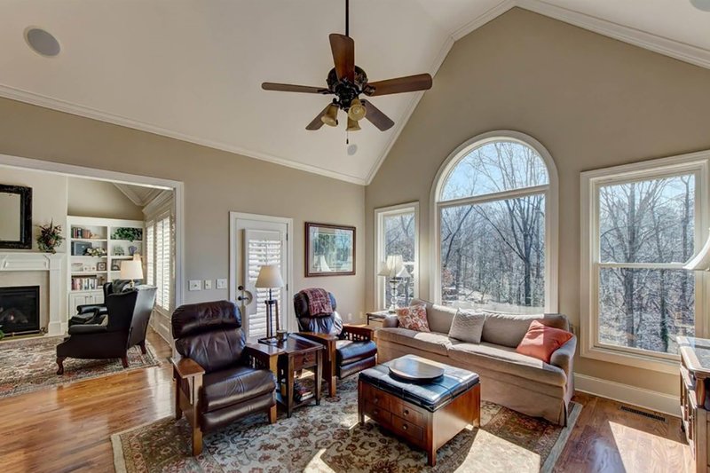Home Plan - Interior - Family Room 1 for Traditional House Plan #437-118 - 4 bed, 3.5 bath