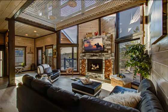 Interior - Family Room for Traditional House Plan #123-117 - 2 bed, 2 bath