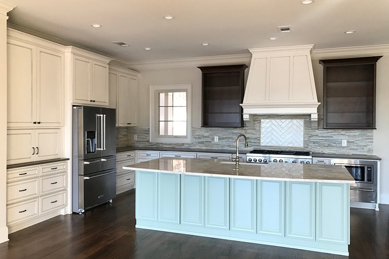 House Blueprint - Interior - Kitchen for Craftsman House Plan #437-102 - 4 bed, 3 bath