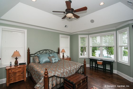 Interior - Master Bedroom for Craftsman House Plan #929-26 - 3 bed, 3.5 bath