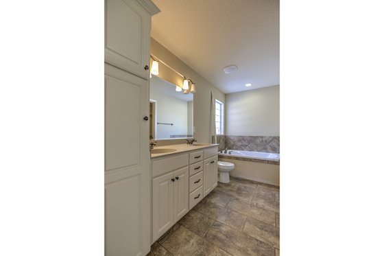 Interior - Master Bathroom for Ranch House Plan #20-1869 - 3 bed, 2 bath