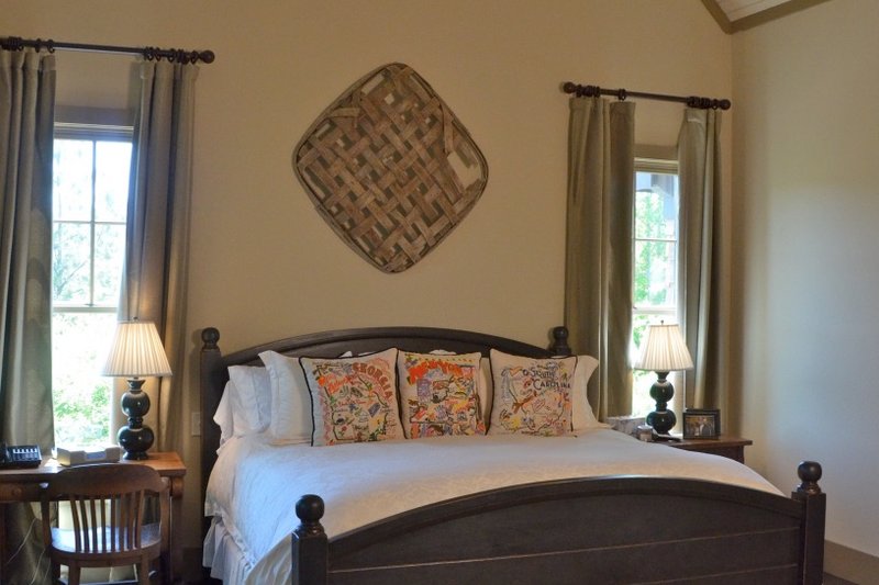 Home Plan - Interior - Master Bedroom for Farmhouse House Plan #54-522 - 3 bed, 3.5 bath