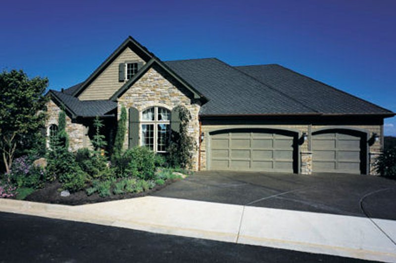 Dream House Plan - European Exterior - Front Elevation Plan #48-431