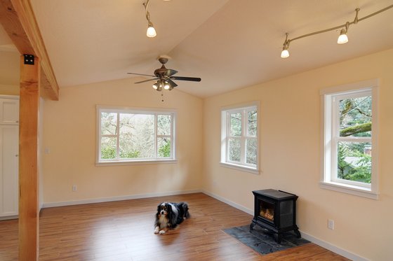 Interior - Family Room 1 for Cottage House Plan #890-3 - 2 bed, 1 bath