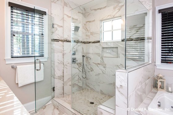 Interior - Master Bathroom for Ranch House Plan #929-1005 - 4 bed, 3 bath