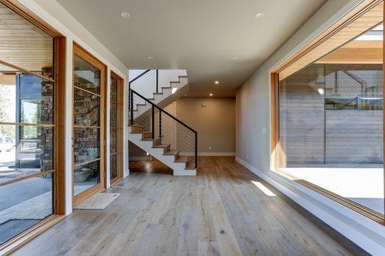 Interior - Entry for Contemporary House Plan #892-39 - 4 bed, 4.5 bath
