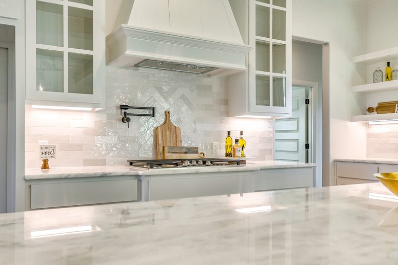 Architectural House Design - Interior - Kitchen 3 for Farmhouse House Plan #430-215 - 4 bed, 3 bath
