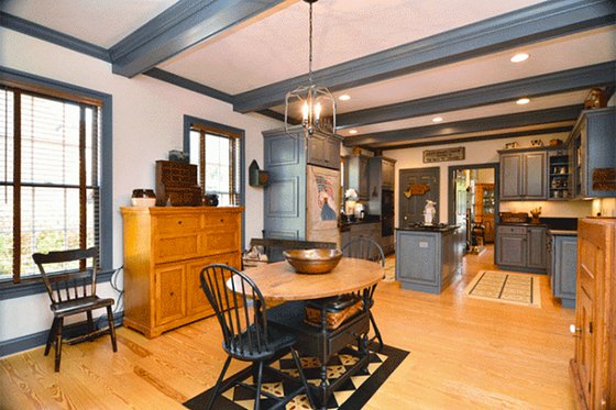 Interior - Dining Room for Colonial House Plan #137-204 - 3 bed, 3 bath