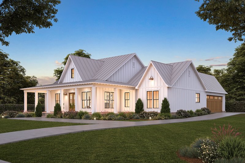 Farmhouse Style House Plan - 3 Beds 2.5 Baths 2085 Sq/Ft Plan #1074-53 ...