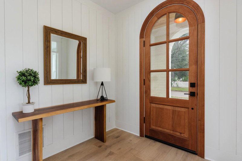 Architectural House Design - Interior - Entry 1 for Traditional House Plan #461-82 - 4 bed, 3 bath