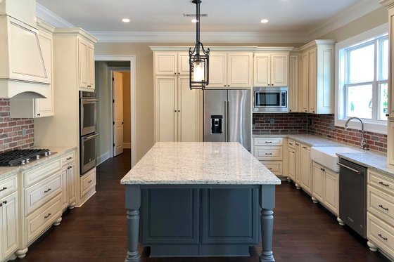 Interior - Kitchen 1 for Farmhouse House Plan #437-92 - 4 bed, 4.5 bath