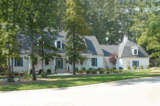 Front View - 4500 square foot Country home