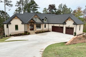 Craftsman Exterior - Front Elevation Plan #437-132