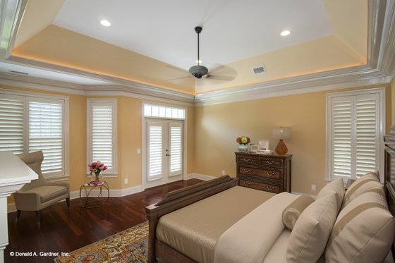 Traditional Interior - Master Bedroom Plan #929-874