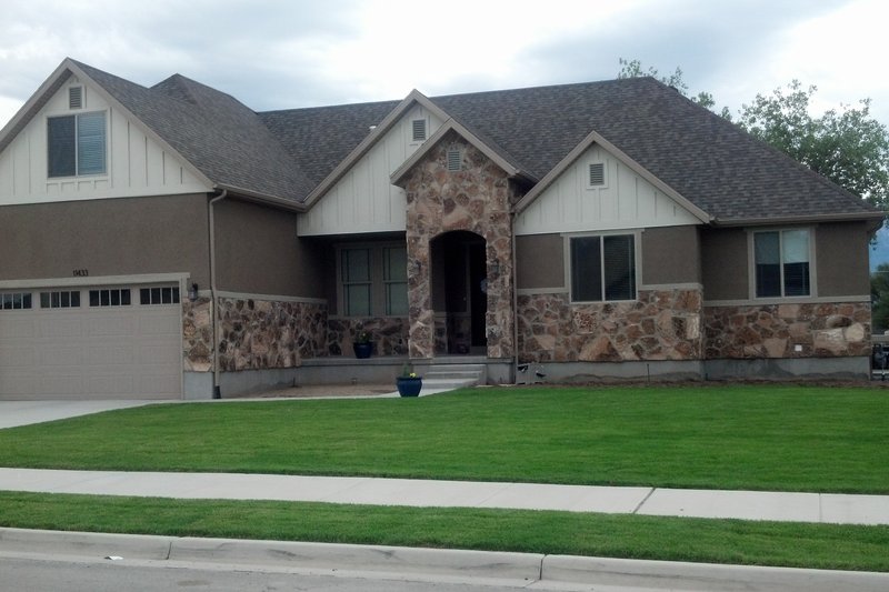 Architectural House Design - Exterior - Front Elevation 6 for Traditional House Plan #1060-143 - 3 bed, 2.5 bath