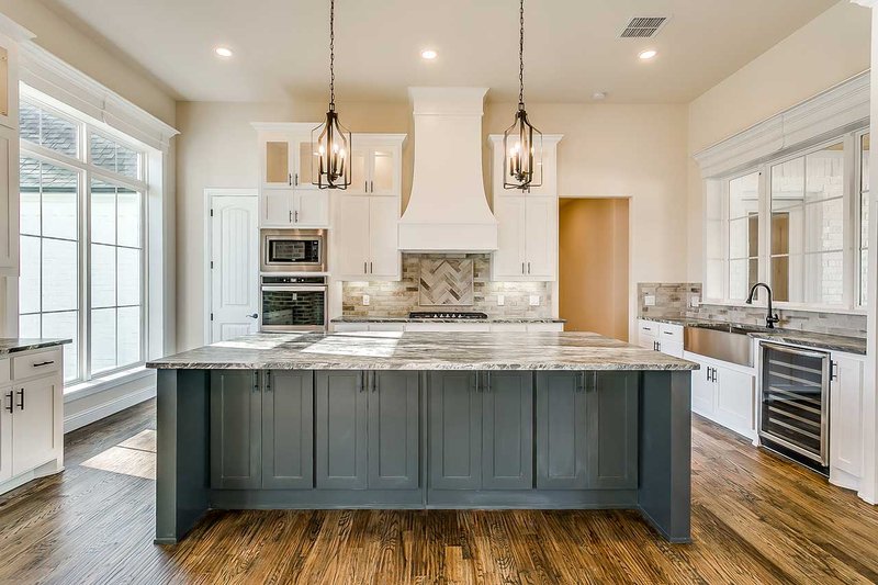 Architectural House Design - Interior - Kitchen for Southern House Plan #1074-8 - 4 bed, 3.5 bath