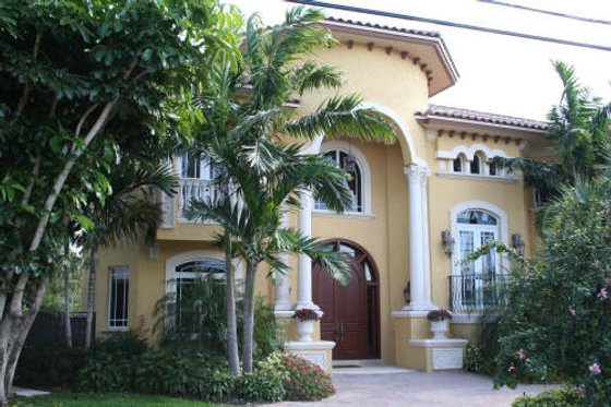 Photo 2 for Mediterranean House Plan #420-192 - 5 bed, 7.5 bath