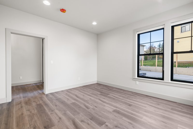 Home Plan - Farmhouse Photo Plan #1070-139