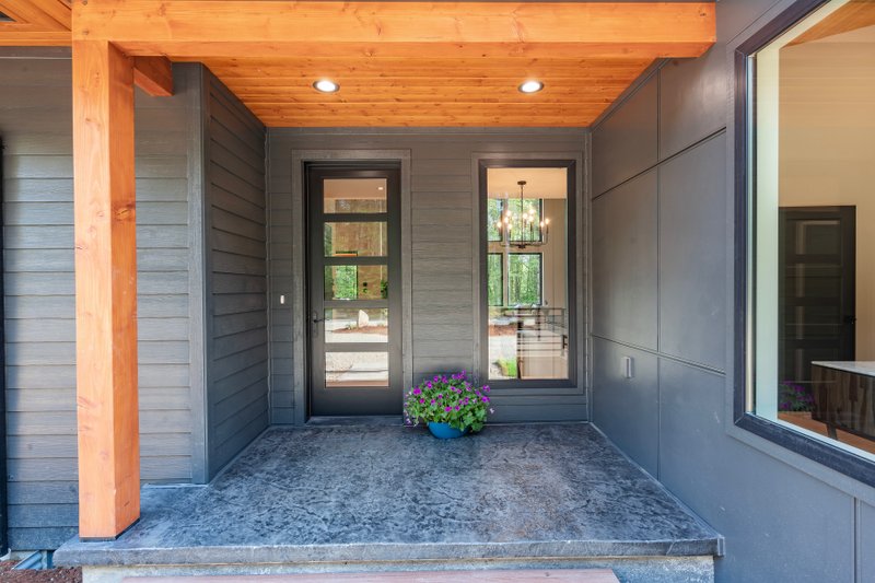 Dream House Plan - Exterior - Covered Porch for Contemporary House Plan #1070-215 - 3 bed, 3 bath