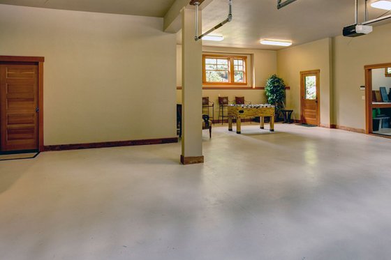 Photo 34 for Craftsman House Plan #132-179 - 5 bed, 4.5 bath