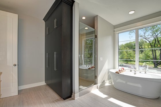 Interior - Master Bathroom 1 for Traditional House Plan #928-329 - 4 bed, 3.5 bath