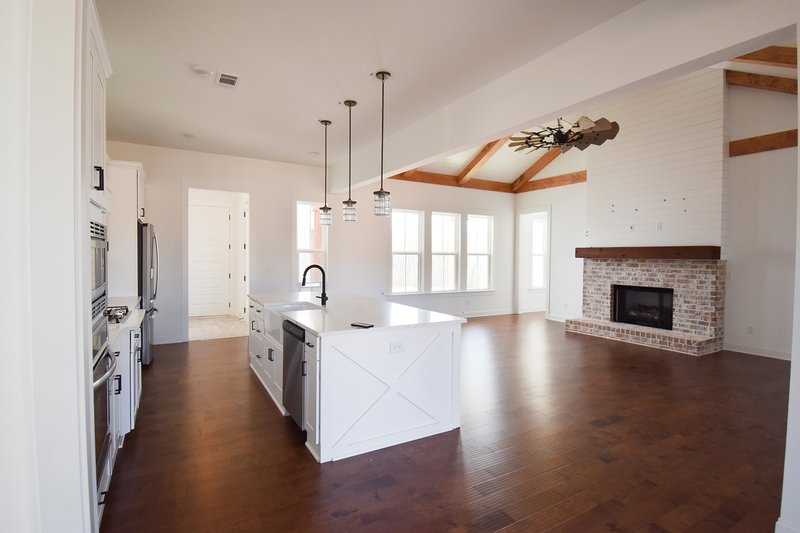 Architectural House Design - Interior - Kitchen 6 for Farmhouse House Plan #430-215 - 4 bed, 3 bath