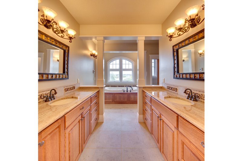 Dream House Plan - Photo 7 for Country House Plan #124-967 - 3 bed, 3.5 bath