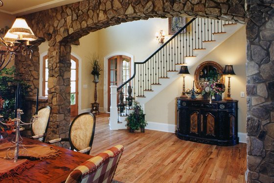 Photo 2 for Traditional House Plan #437-47 - 4 bed, 4.5 bath