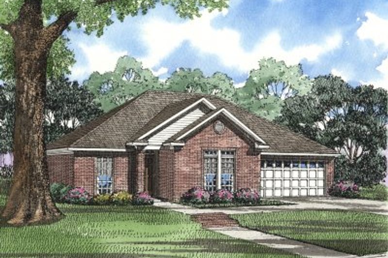 Dream House Plan - Traditional Exterior - Front Elevation Plan #17-1046